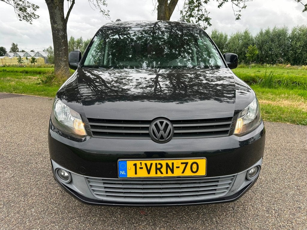 Volkswagen Caddy 1.6 TDI|trekhaak|half leder|automaat dsg, Auto's, Euro 5, Gebruikt, Zwart, 4 cilinders