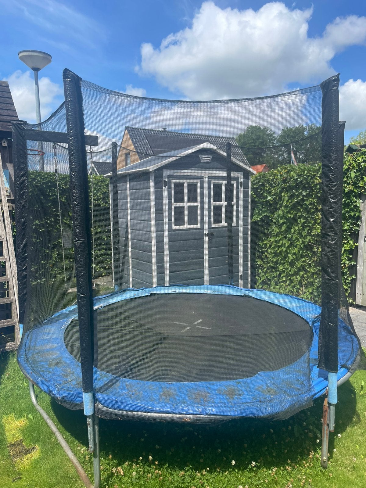 GRATIS trampoline/speelhuis, Ophalen, Gebruikt