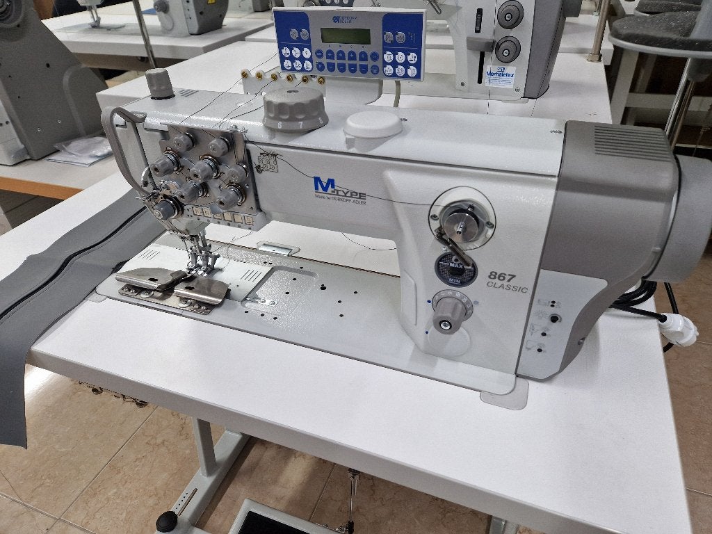 Durkopp Adler 21mm naaldafstand voor ritsen te stikken4, Nieuw, Naaimachine, Industrieel, Ophalen