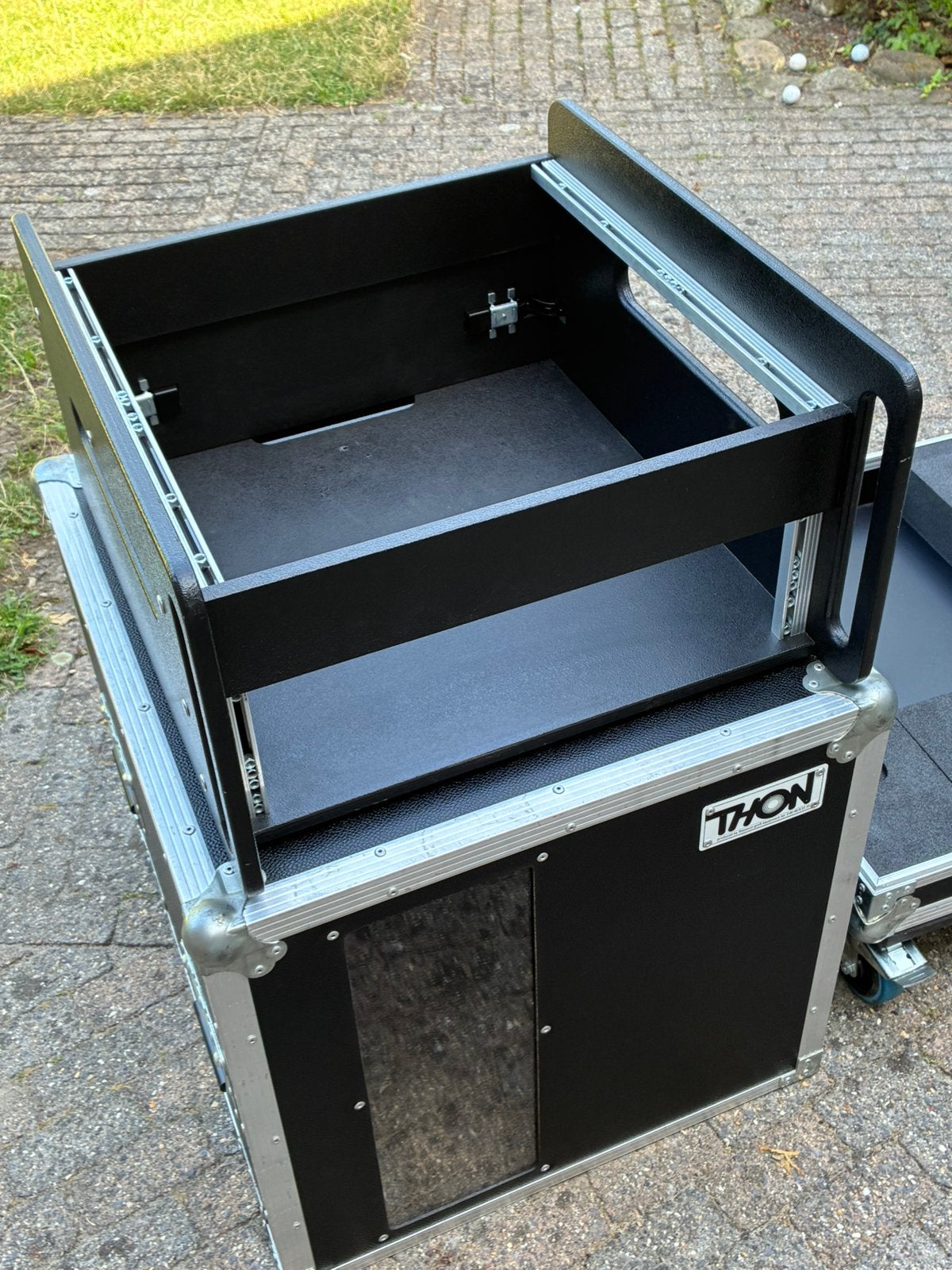Thon Multiflex Flightcase + L-Rack, Ophalen, Gebruikt, Overige instrumenten, Flightcase