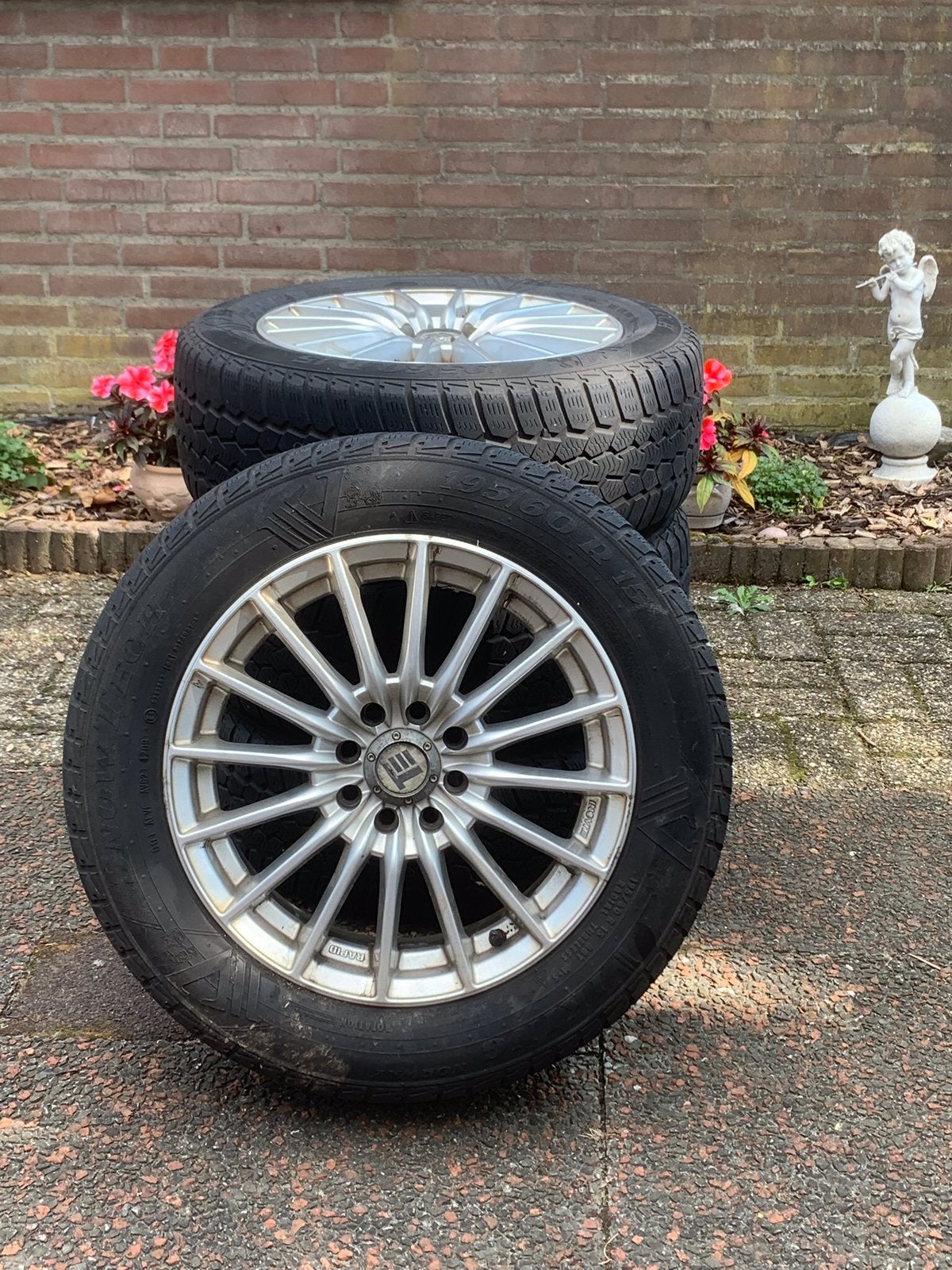 Viking winterbanden met velgen, Auto-onderdelen, Banden en Velgen, Ophalen