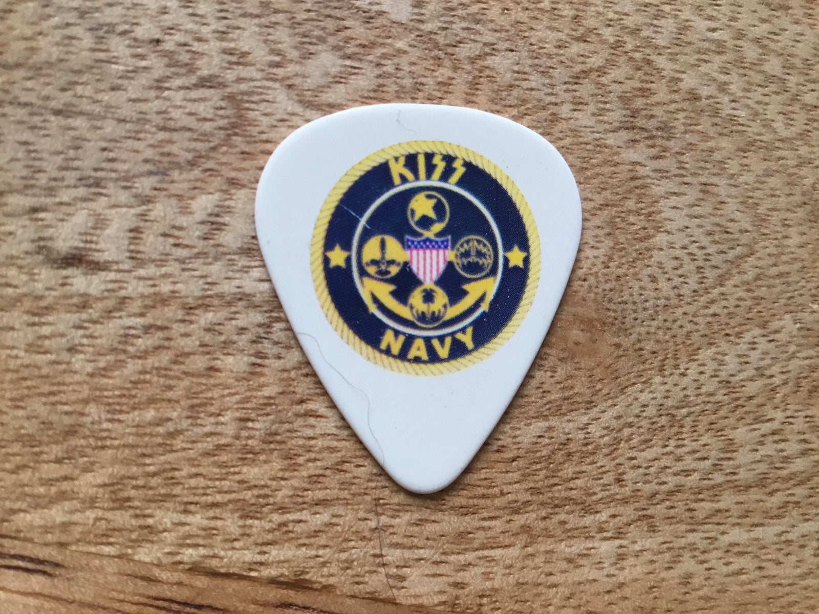 KISS Navy gesigneerde gitaarplectrum, Verzamelen, Ophalen of Verzenden, Zo goed als nieuw, Overige typen