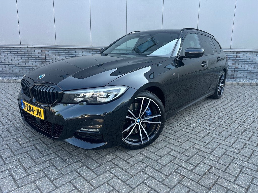 Bmw 3-SERIE Touring 330i High executive M sport, Automaat, 1998 cc, Achterwielaandrijving, Gebruikt