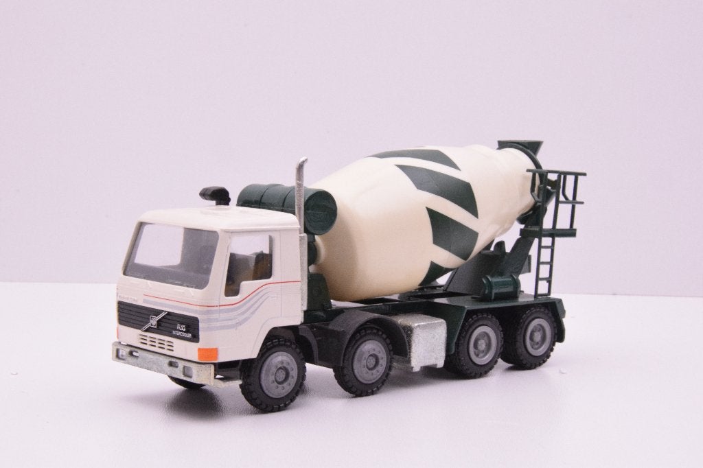 Volvo FL10  betonmixer  '' Conrad '', Ophalen of Verzenden, Zo goed als nieuw, Bus of Vrachtwagen, Conrad