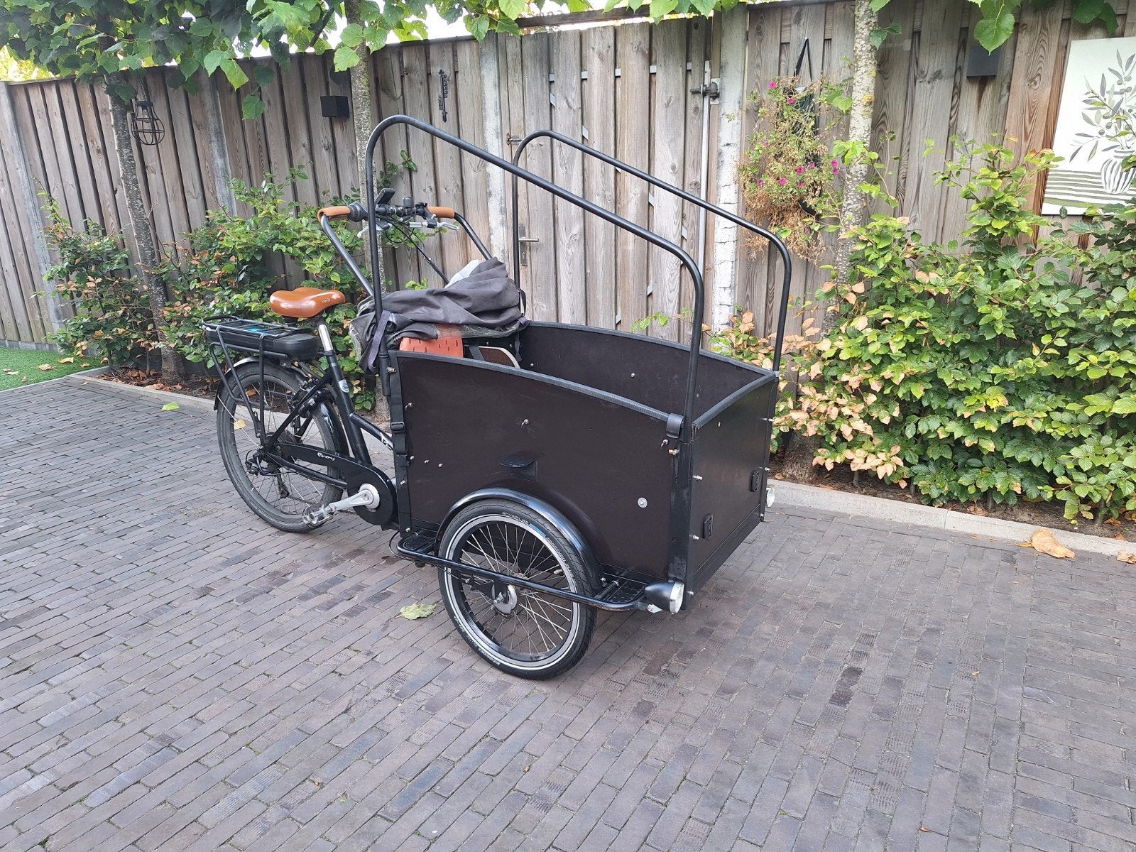 Troy bakfiets electrisch., Overige merken, 4 kinderen of meer, Gebruikt, Huif