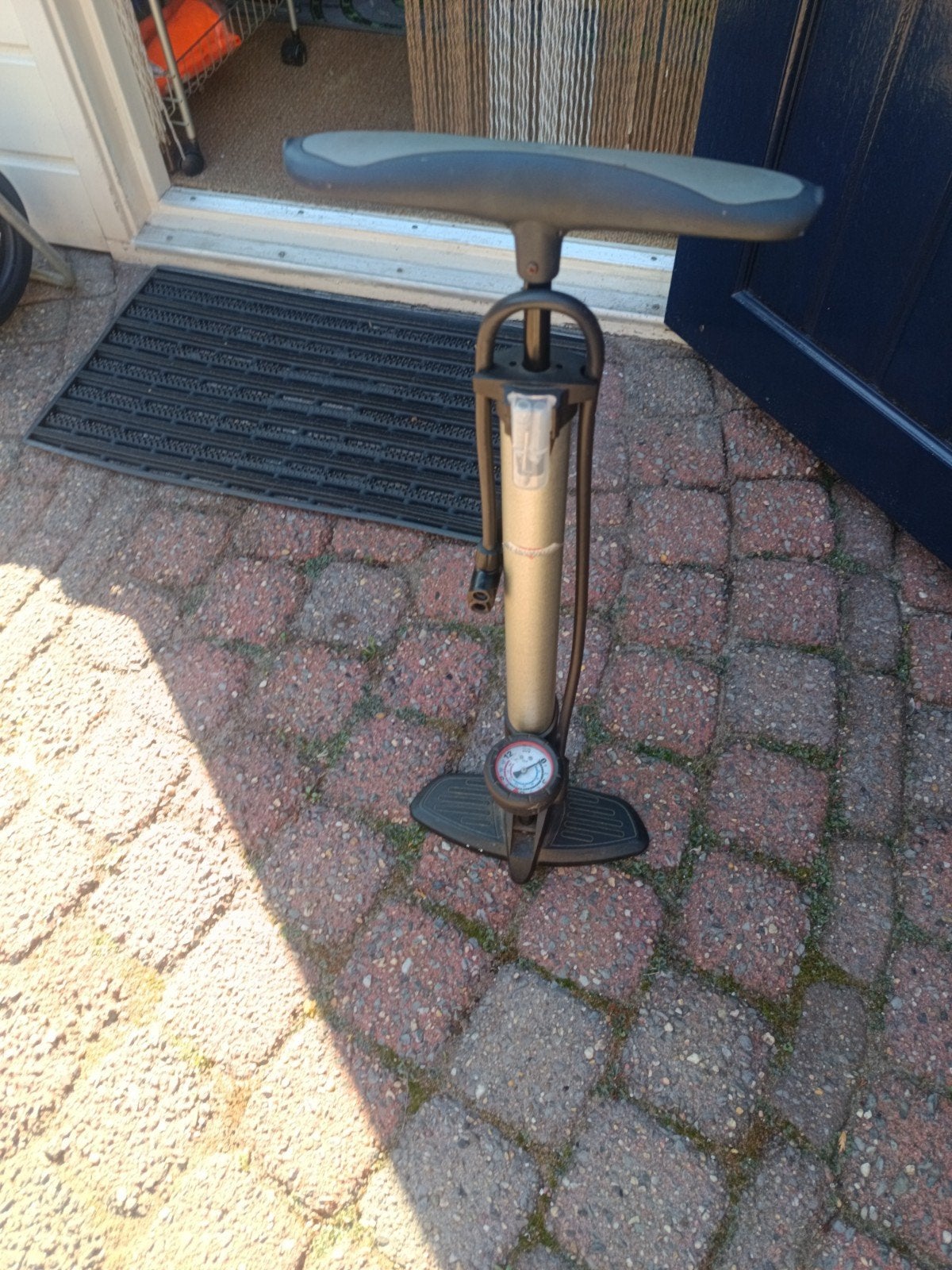 Fietspomp met drukmeter, Ophalen of Verzenden, Drukmeter, Gebruikt