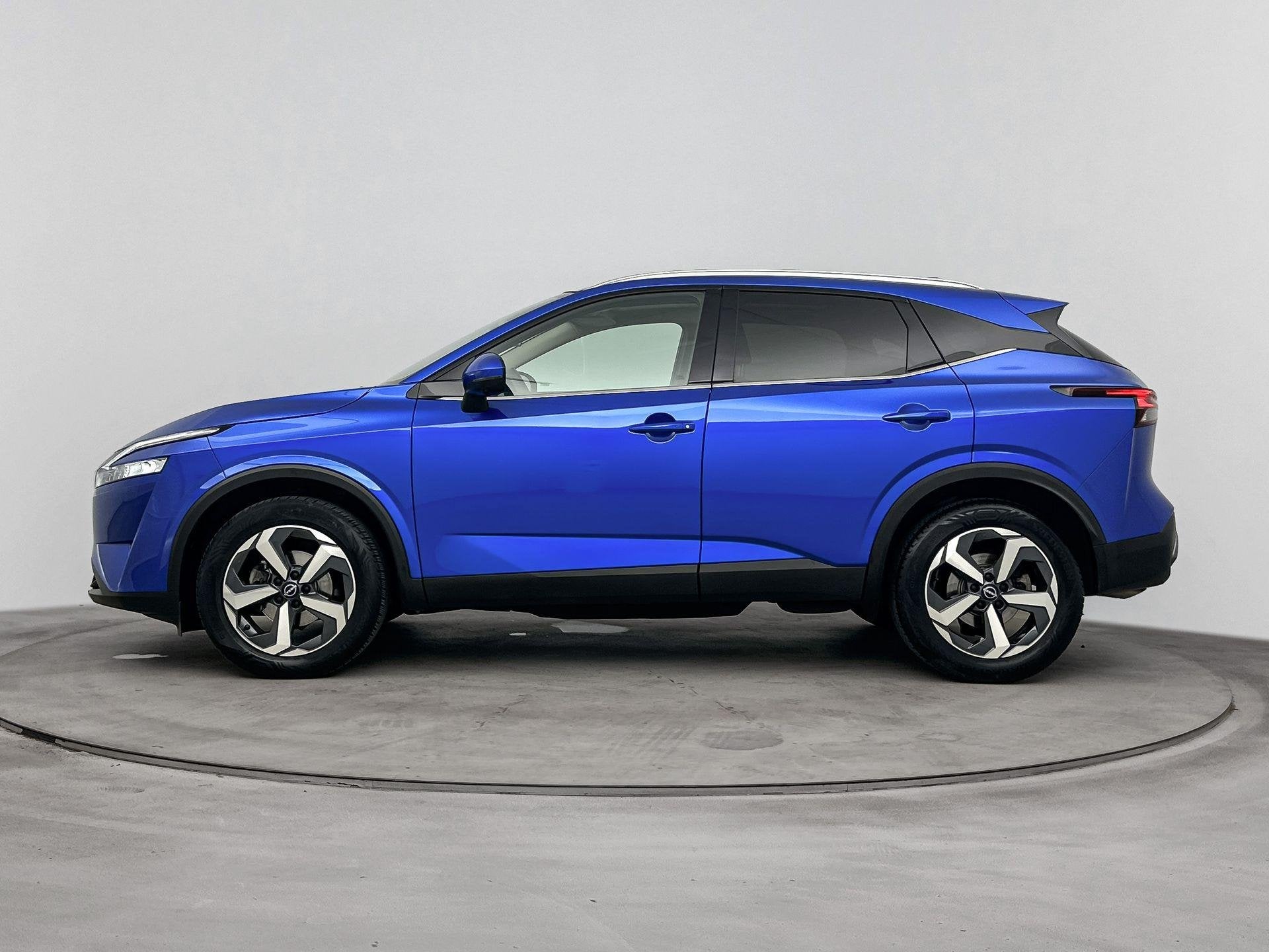 Nissan Qashqai 1.3 MHEV Xtronic N-Connecta | Panorama dak |, Auto's, Automatische klimaatregeling, Stof, Euro 6, Blauw