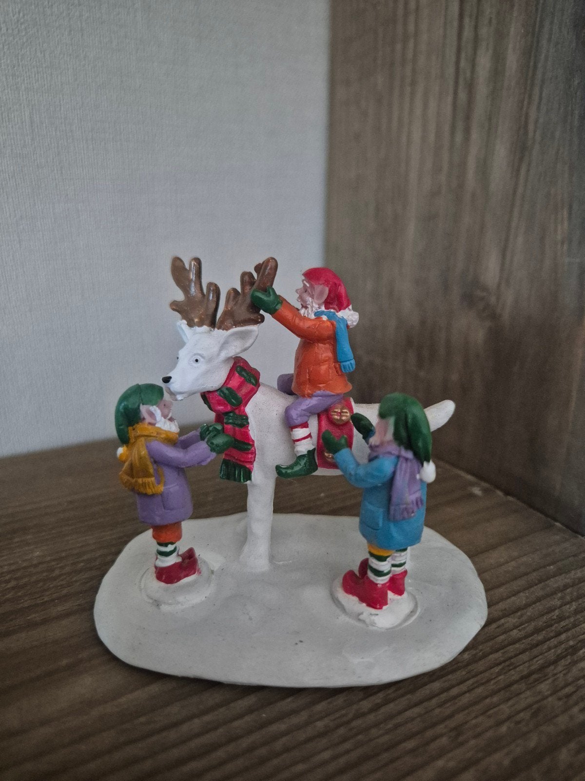 Lemax figuur 12 kerstdorp kersthuisjes santa's wonderland, Ophalen of Verzenden, Zo goed als nieuw
