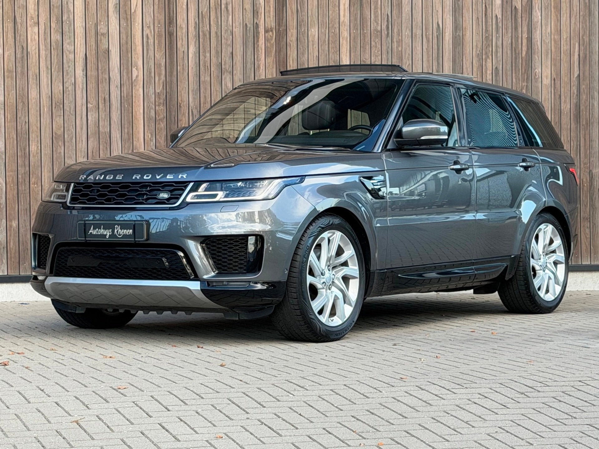 Land Rover Range Rover Sport 2.0 P400e HSE|PLUG-IN|PANO|, Automaat, 404 pk, Gebruikt, Zwart