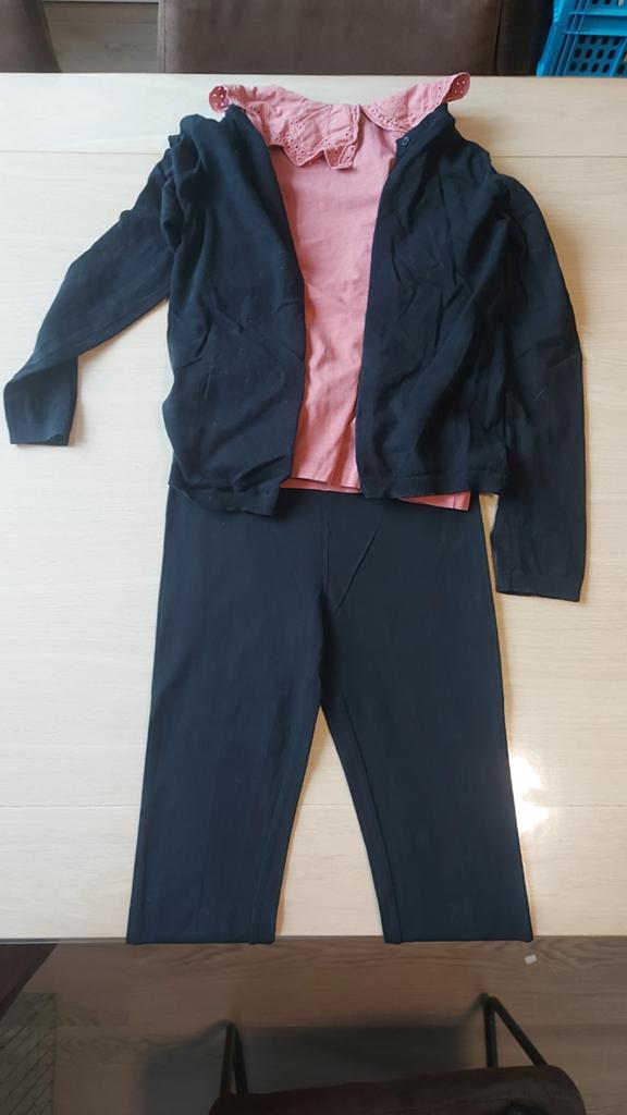 Leuk setje: roze shirt, zwart vestje en broek  158/164   v, Gebruikt, Meisje, Ophalen of Verzenden, Setje