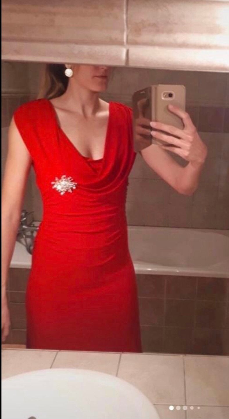 Ribkoff luxe lange jurk rood mooie details strass broche 38, Maat 38/40 (M), Verzenden, Joseph Ribkoff, Nieuw