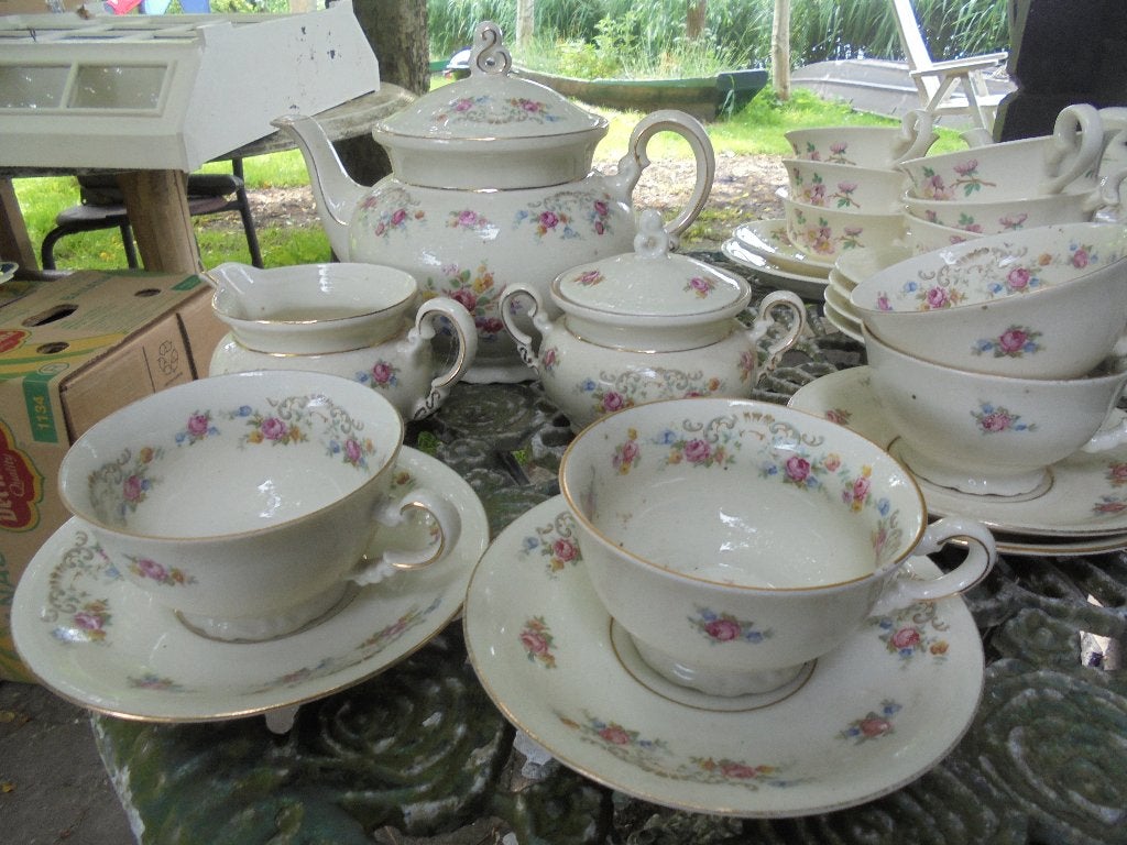 Thee servies Mitterteich Bavaria roosje bloemetjes guirlande, Antiek en Kunst, Ophalen of Verzenden