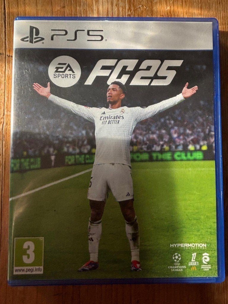 EA FC25, Spelcomputers en Games, Ophalen of Verzenden, Zo goed als nieuw, Sport, 3 spelers of meer