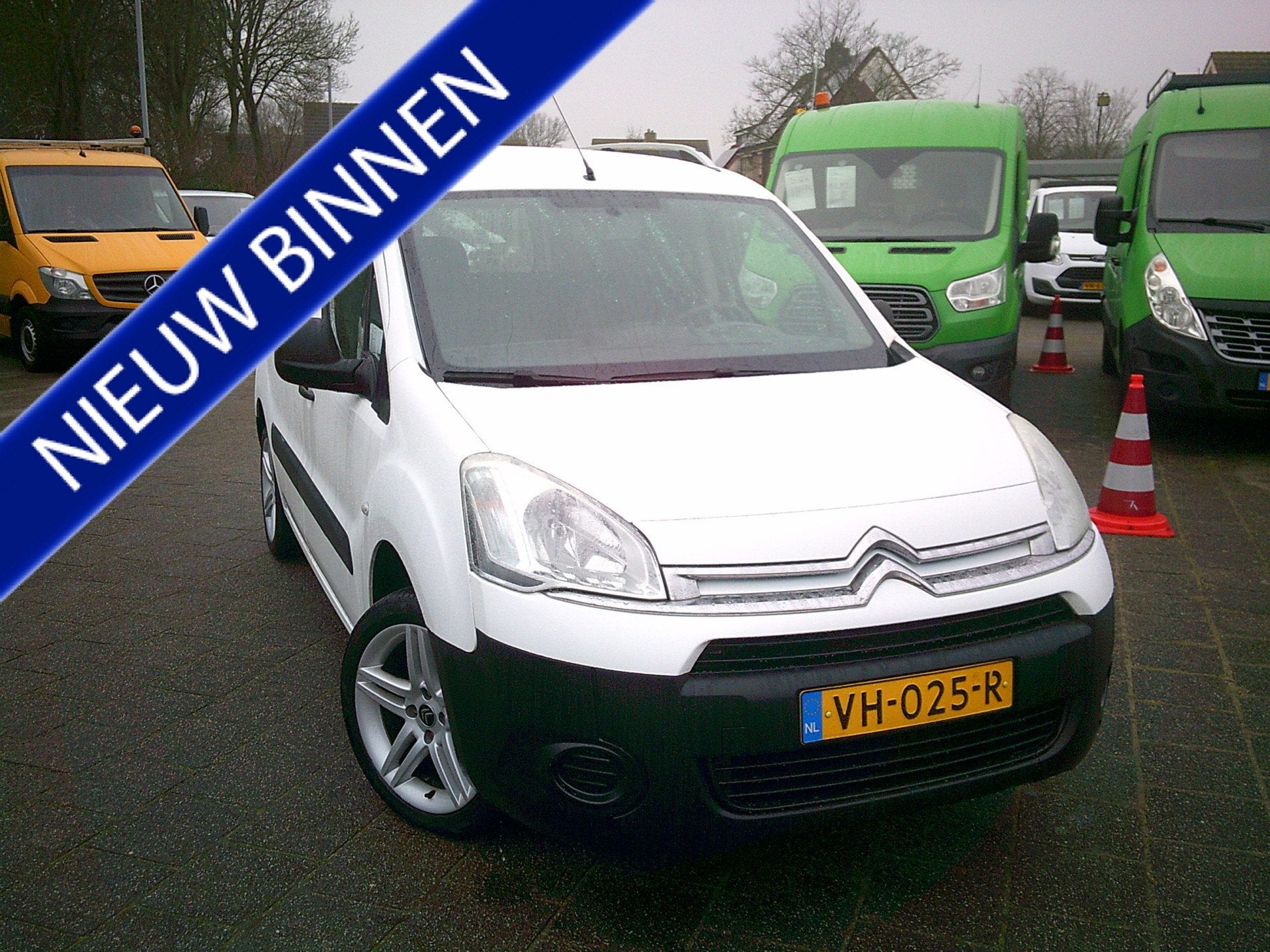 Citroën Berlingo 1.6 HDI 500 Comfort Economy VOORZIEN VAN A, Auto's, Voorwielaandrijving, Euro 5, Stof, Gebruikt