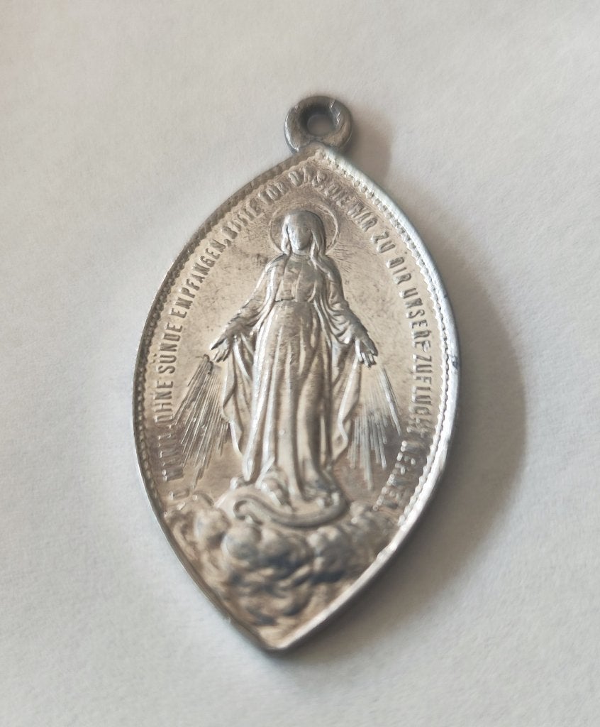 12 grotere mooie medailles foto voor en achter, Ophalen of Verzenden, Zo goed als nieuw, Overige typen, Christendom | Katholiek