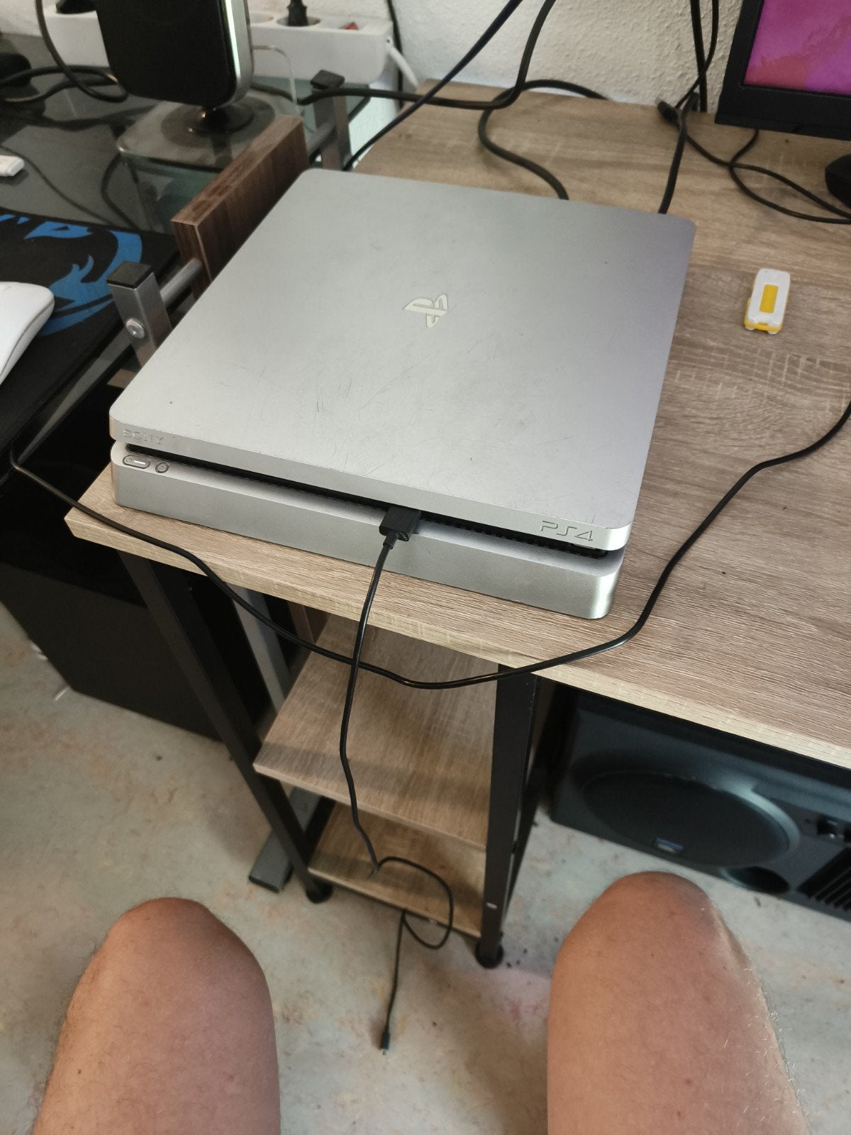 PlayStation 4 Slim 1TB Zilver met nieuwe koelpasta, Spelcomputers en Games, Spelcomputers | Sony PlayStation 4, Gebruikt, Ophalen of Verzenden