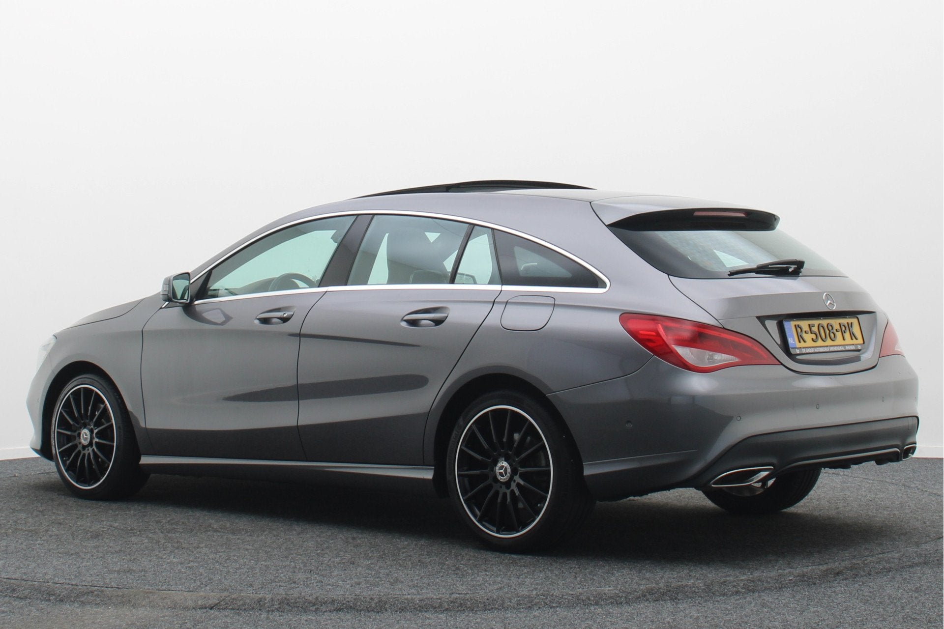 Mercedes-Benz CLA-Klasse Shooting Brake 250 Airco, Pano, Lee, Gebruikt, 4 cilinders, Leder, Lichtsensor