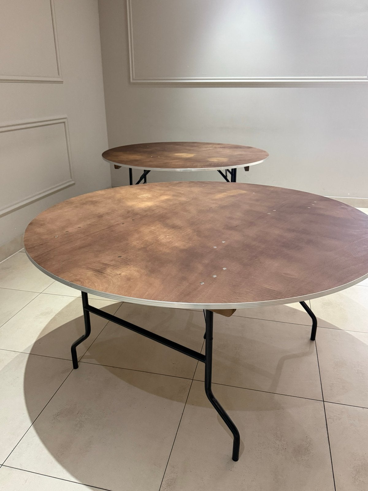 2x Ronde Klaptafels Ø152 cm – Zo goed als nieuw, Ophalen, Gebruikt, 50 tot 100 cm, 100 tot 150 cm