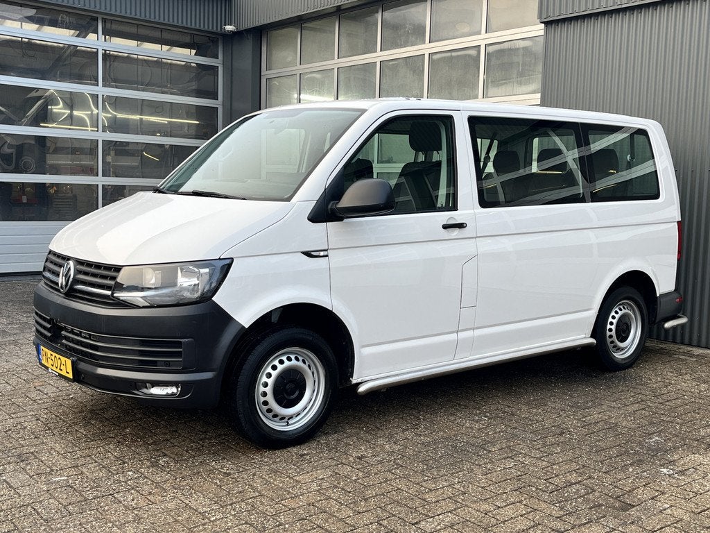 Volkswagen Transporter Kombi 2.0 TDI L1H1 150pk Automaat DSG, Auto's, Stof, Gebruikt, 150 pk, 255 €/maand