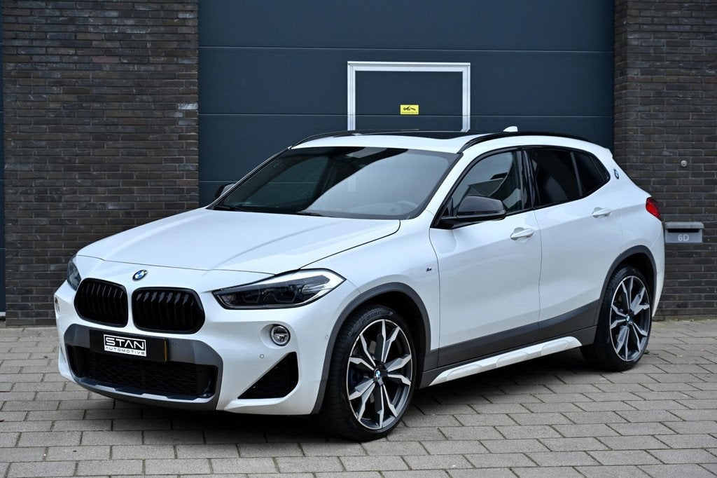 BMW X2 BMW sDrive20i High Executive | M-Pakket | Pano | HUD, Auto's, BMW, 1998 cc, X2, 1435 kg, Wit