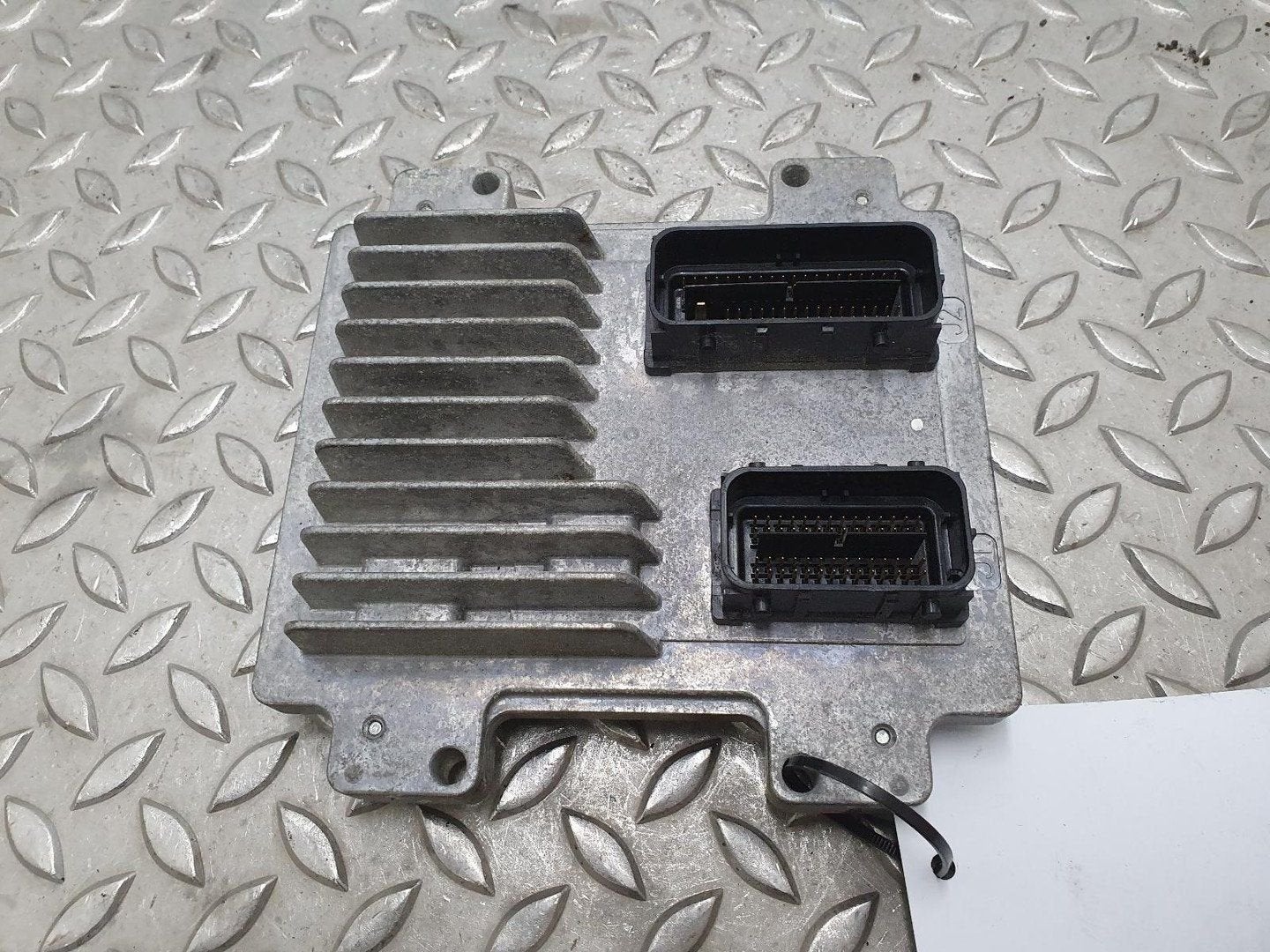 OPEL CORSA COMPUTER ECU 2016, Auto-onderdelen, Ophalen of Verzenden, Gebruikt, Stiba lid