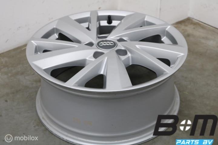 NIEUW! ORIGINEEL! 1 losse 17 inch velg Audi Q2! 81A601025C, Gebruikt, Velg(en)
