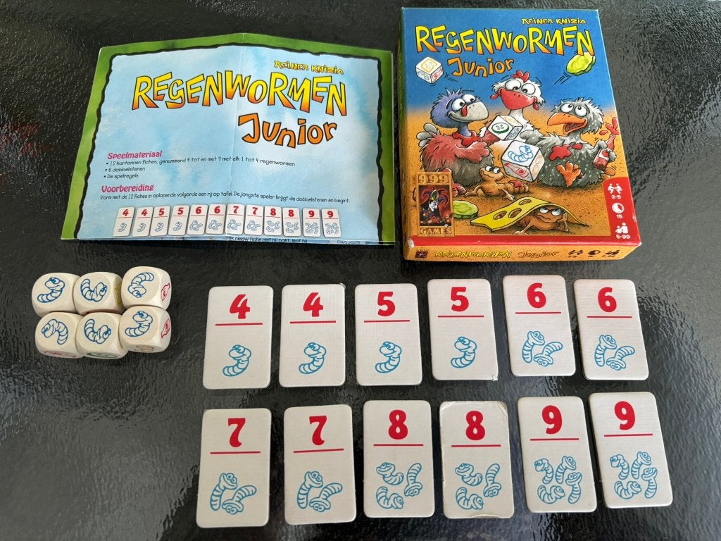 Regenwormen Junior - Leuk familiespel! 2-5 spelers!, Vijf spelers of meer, Ophalen of Verzenden, Zo goed als nieuw, 999 games