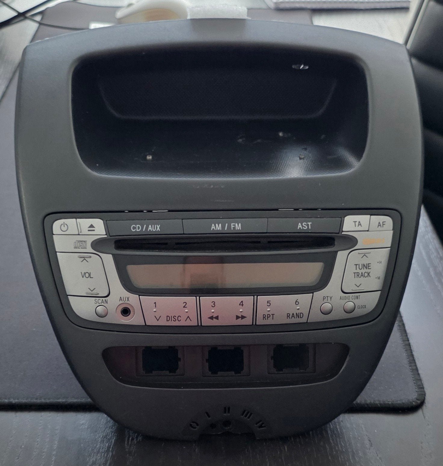 Toyota Aygo radio met frame, Ophalen, Gebruikt
