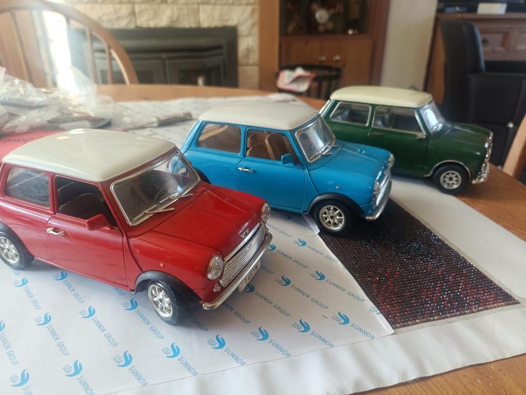 Set van 3 Mini Cooper modelauto's (Bburago), Ophalen of Verzenden