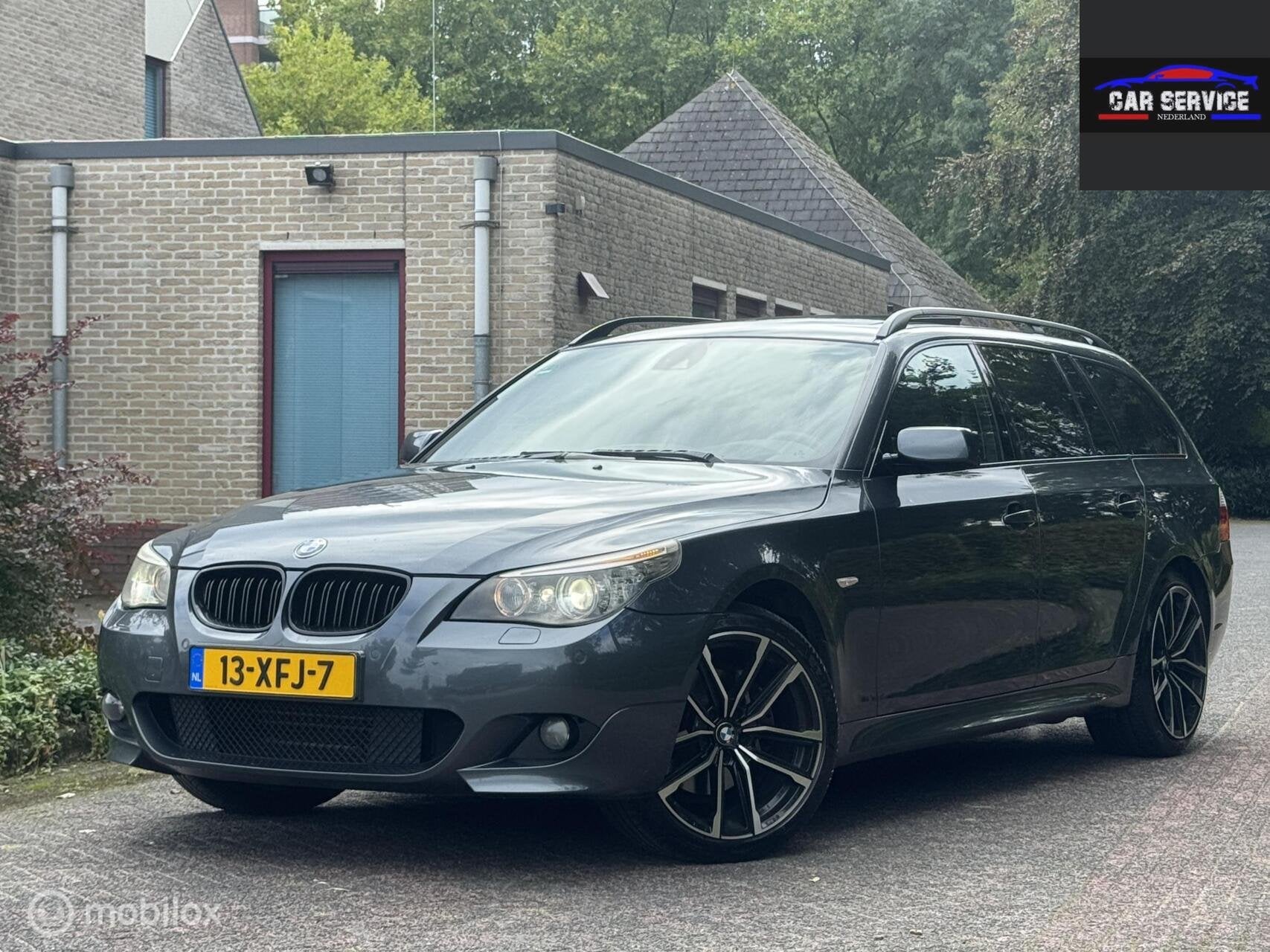 BMW 5-serie Touring 530xi High Executive|HUD|PANO|STLVW|APK|, Auto's, Automaat, 2000 kg, 2996 cc, Leder
