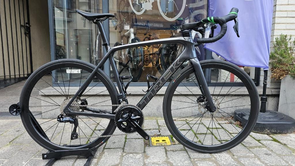 racefiets trek emonda sl6 pro disc di2 (2023), Ophalen, Zo goed als nieuw