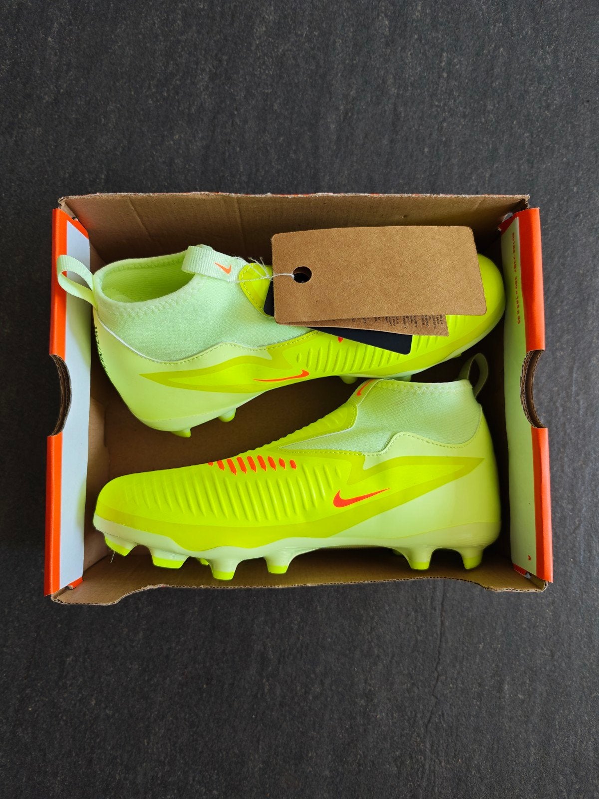 Nike Jr Phantom 6 High Acad voetbalschoenen maat 36 NIEUW, Sport en Fitness, Voetbal, Maat XS of kleiner, Schoenen, Nieuw, Ophalen of Verzenden