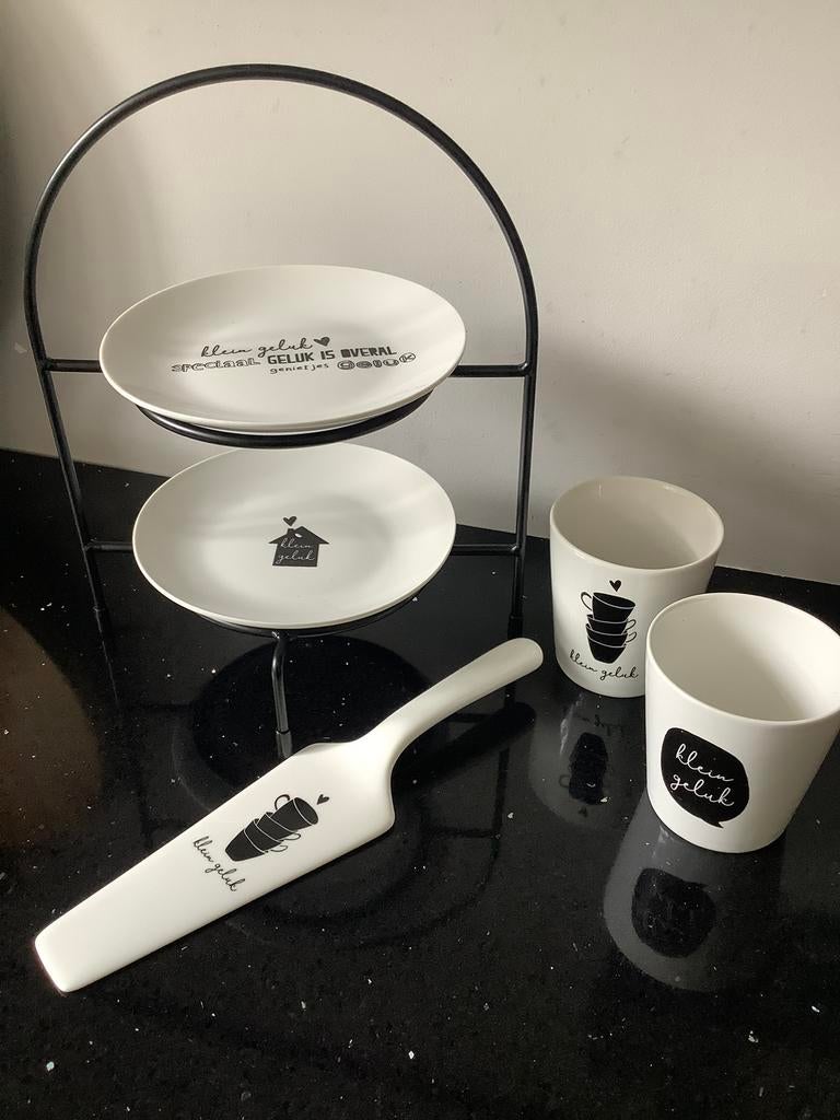 Leuk hightea setje 2 personen, Huis en Inrichting, Keuken | Servies, Ophalen of Verzenden, Zo goed als nieuw, Aardewerk, Overige stijlen