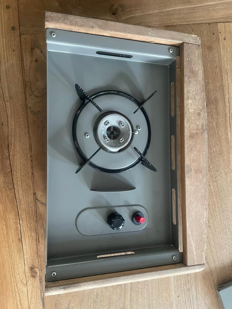 GRATIS: Compacte gas kookplaat voor camper of boot, Caravans en Kamperen, Ophalen, Gebruikt