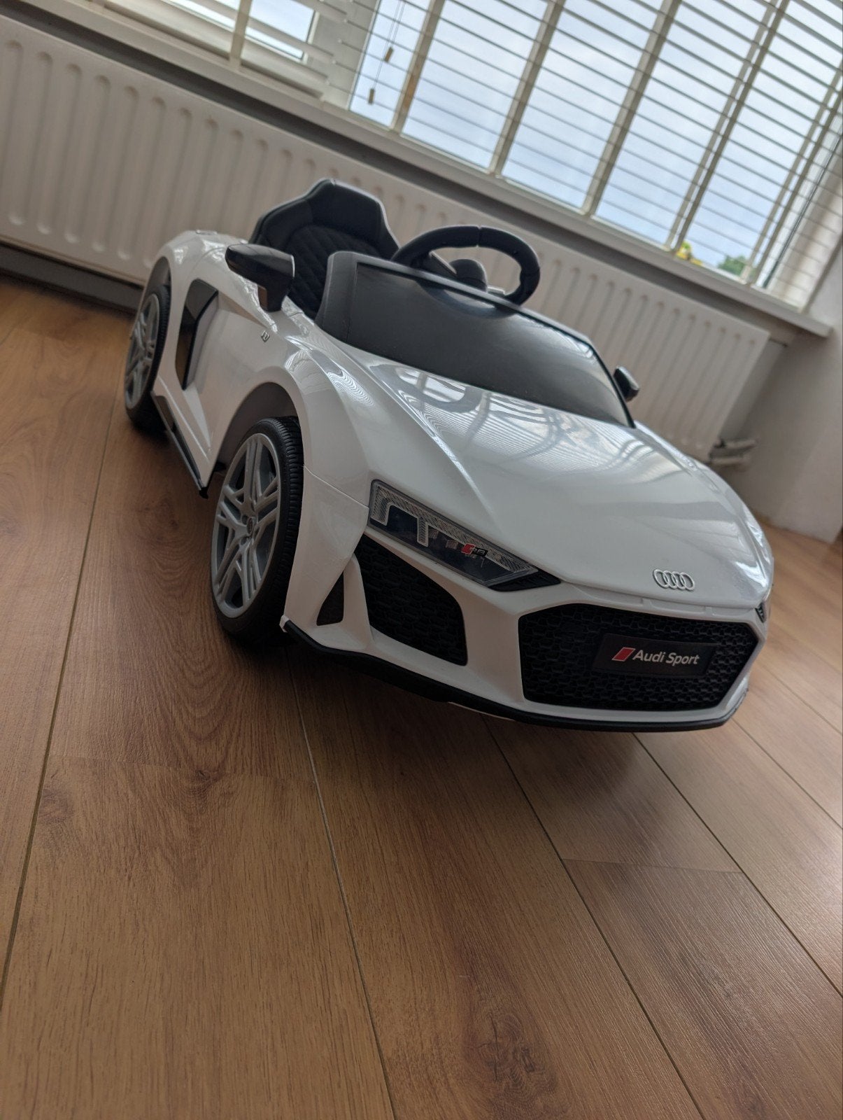 Audi R8 Sport Elektrische Kinderauto - Wit, Kinderen en Baby's, Speelgoed | Buiten | Voertuigen en Loopfietsen, Ophalen of Verzenden
