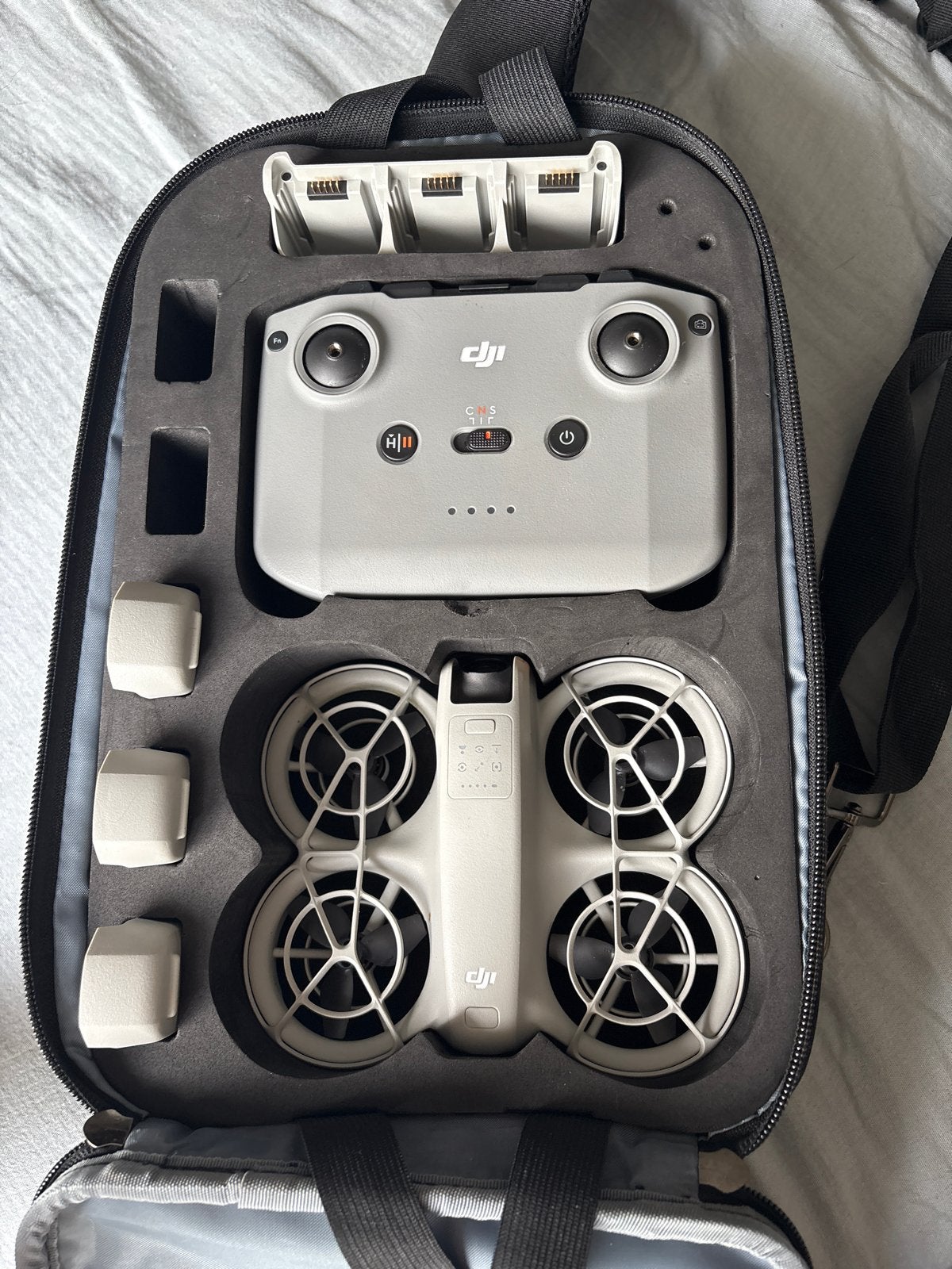 DJI neo 1 Fly More Combo + Afstandsbediening, Audio, Tv en Foto, Drones, Ophalen, 30 tot 45 minuten, Cameradrone, Extra accu('s)