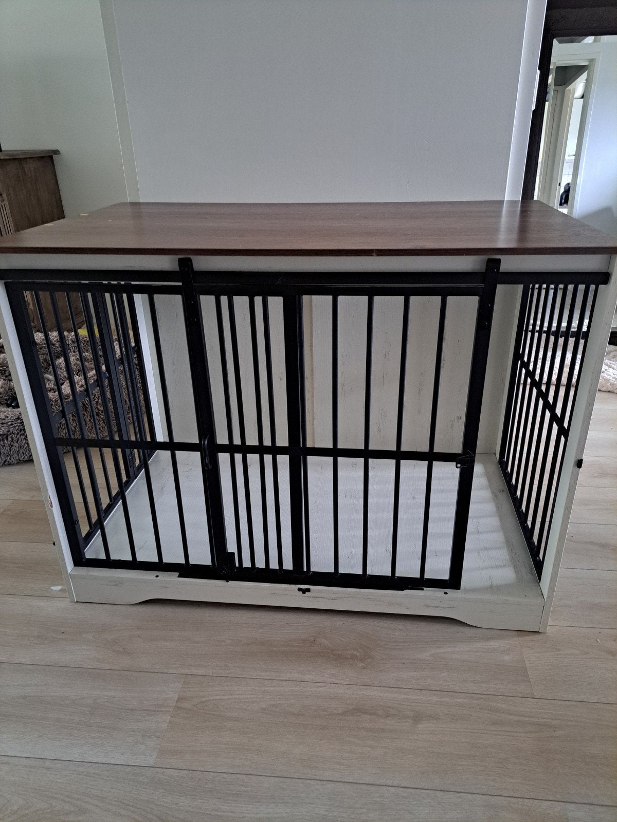 Mooie grote bench met 2 deuren, Dieren en Toebehoren, Hondenbenches, Ophalen of Verzenden, Zo goed als nieuw