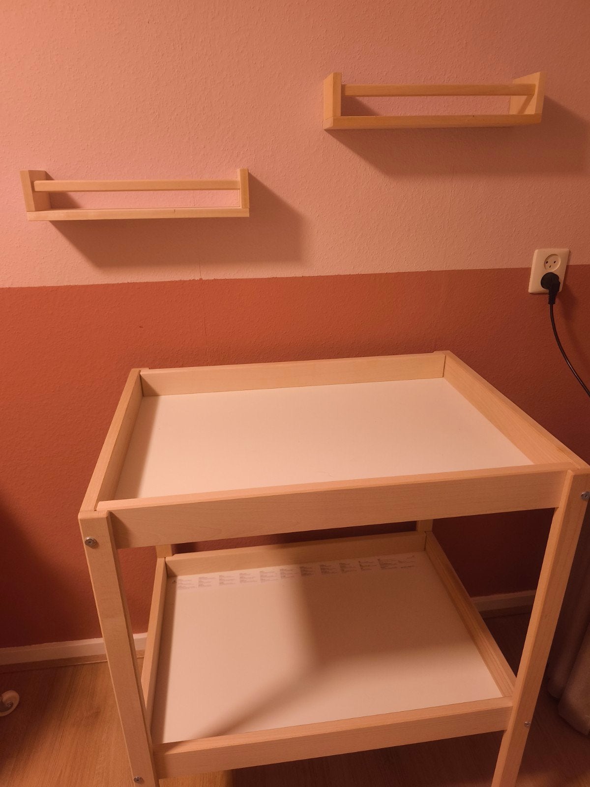 IKEA Ledikantje en Commode sniglar - Zo goed als nieuw, Ophalen, Zo goed als nieuw, Minder dan 140 cm, Matras