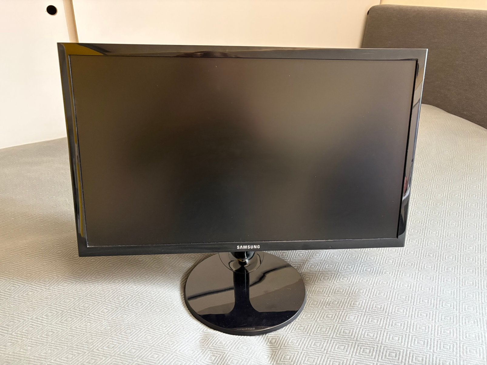 Twee samsung led monitors in doos, Computers en Software, Ophalen, Full HD, LED, 60 Hz of minder