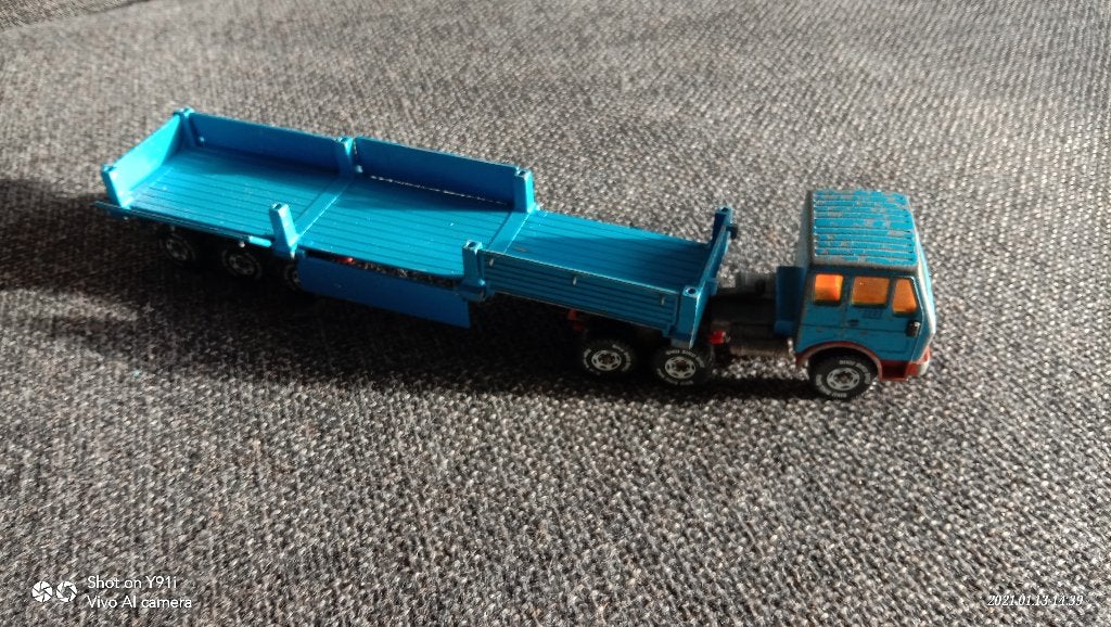 Siku mercedes vrachtwagen blauw, Ophalen of Verzenden, Zo goed als nieuw, Bus of Vrachtwagen