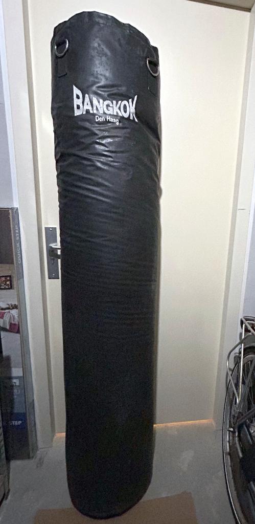 180cm bokszak + zware muurbeugel – kickboksen / Muay Thai, Gebruikt, Overige, Vechtsportmateriaal, Groter dan maat XL