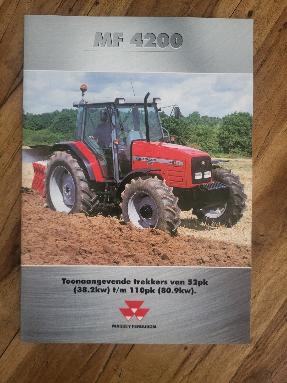 tractor folder Massey Ferguson 4200, Boeken, Ophalen of Verzenden, Zo goed als nieuw