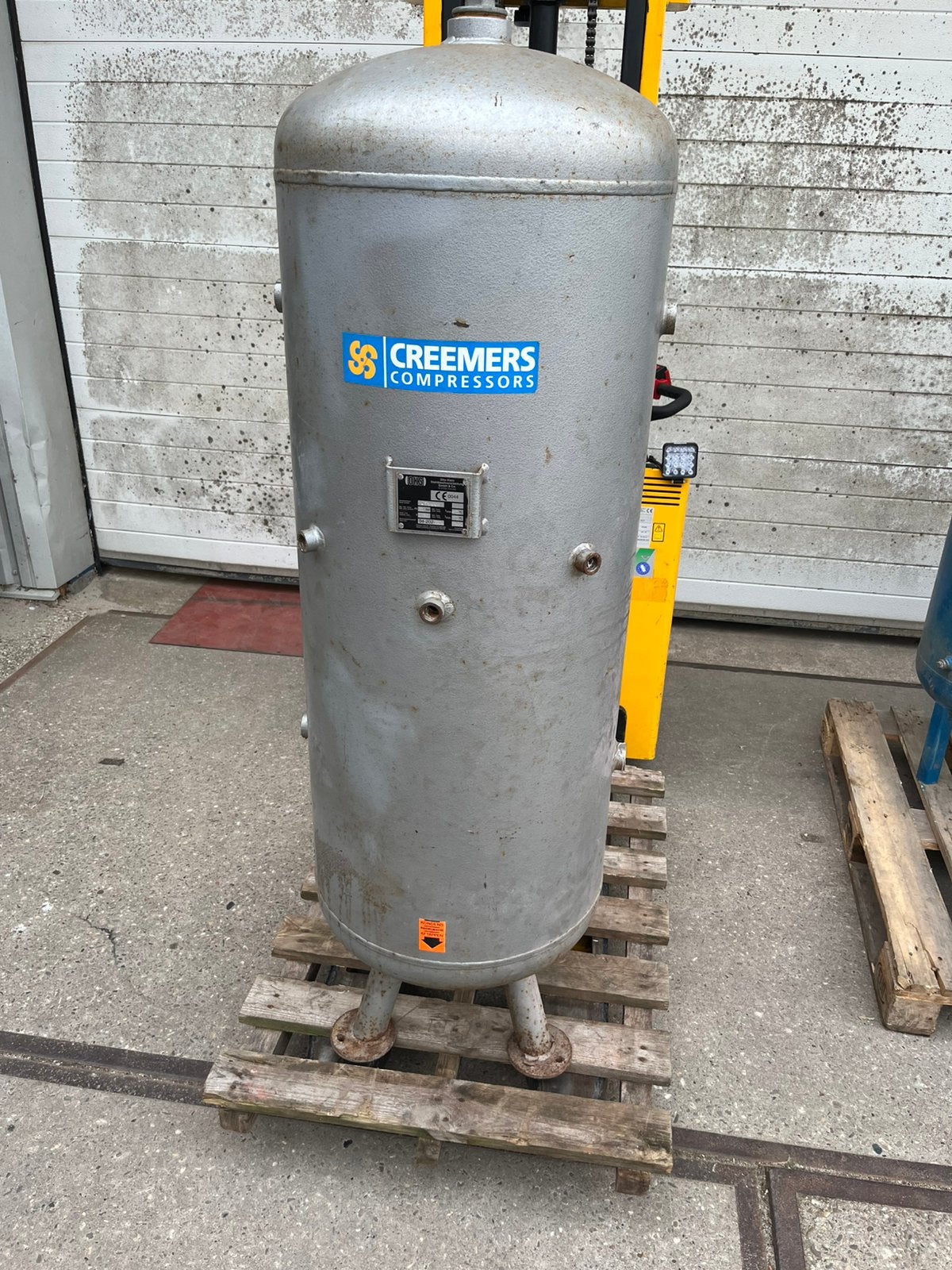 Luchttank 250 liter, Ophalen, Zo goed als nieuw