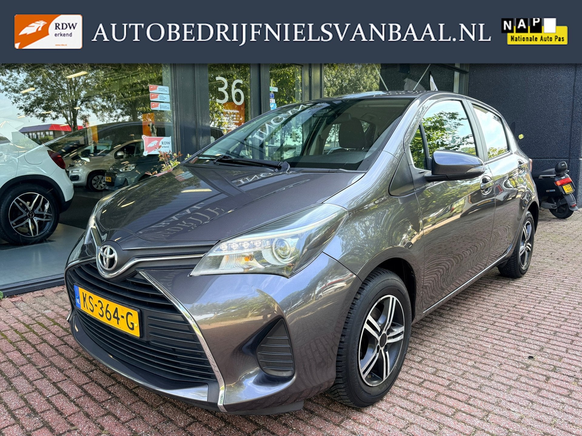 Toyota Yaris 1.0 VVT-i Trend 31Dkm NAP/Clima/Navi/Camera, Voorwielaandrijving, Dealer onderhouden, Stof, Euro 6