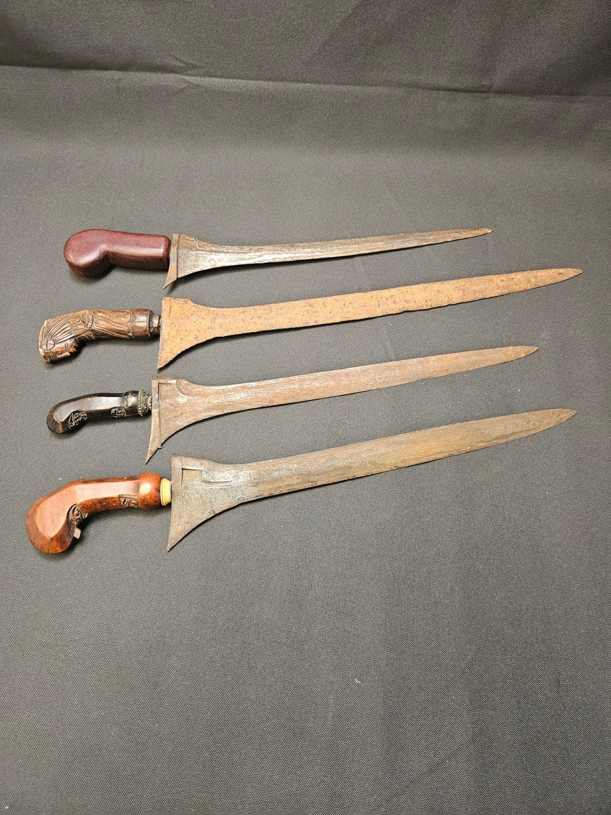 Set van 4 antieke Indonesische Krissen, Ophalen of Verzenden