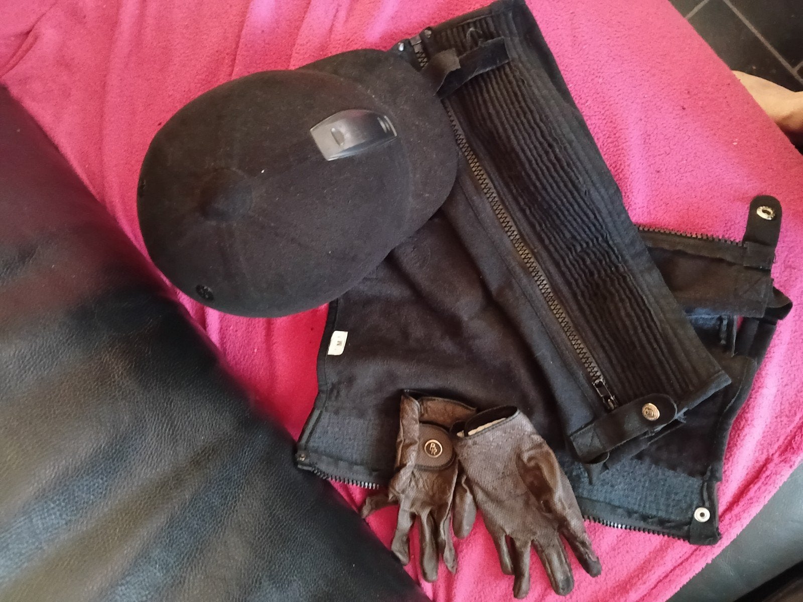 Paardrijkleding, Ophalen, Dressuur, Cap