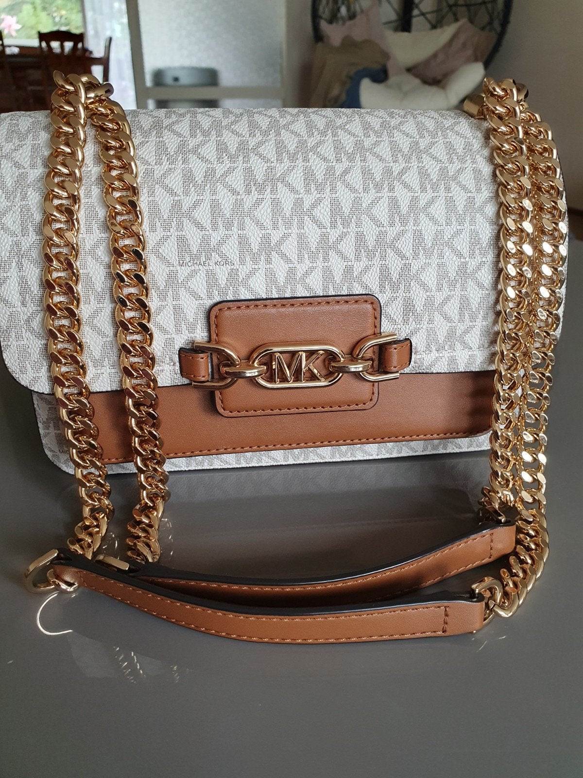 Originele Michael Kors schoudertas – Zeer mooie staat, Ophalen of Verzenden, Zo goed als nieuw, Zwart, Schoudertasje