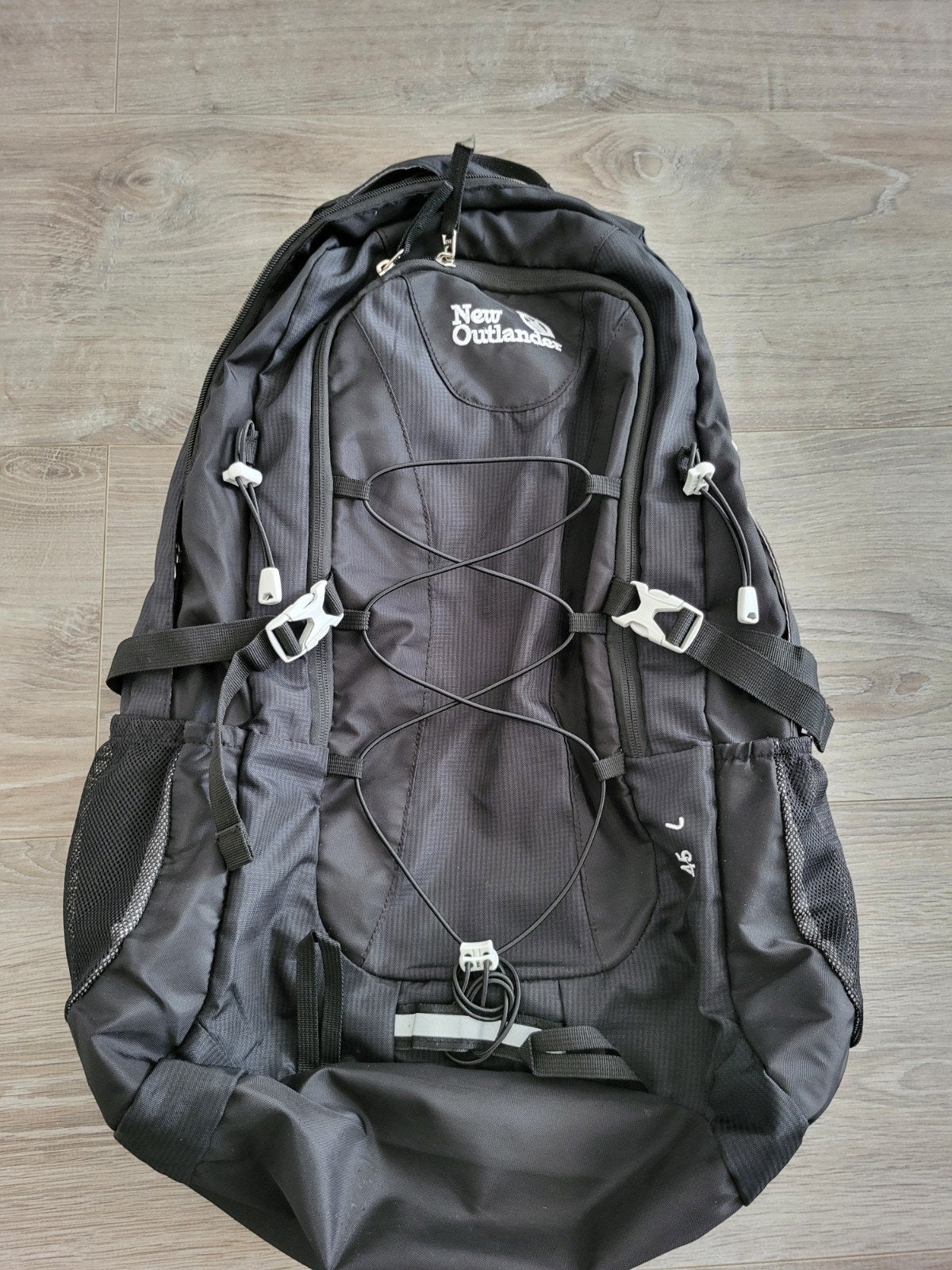 New Outlander 45L Trekking Rugzak - Zwart, 25 tot 40 cm, Zo goed als nieuw, Waterdicht, Ophalen