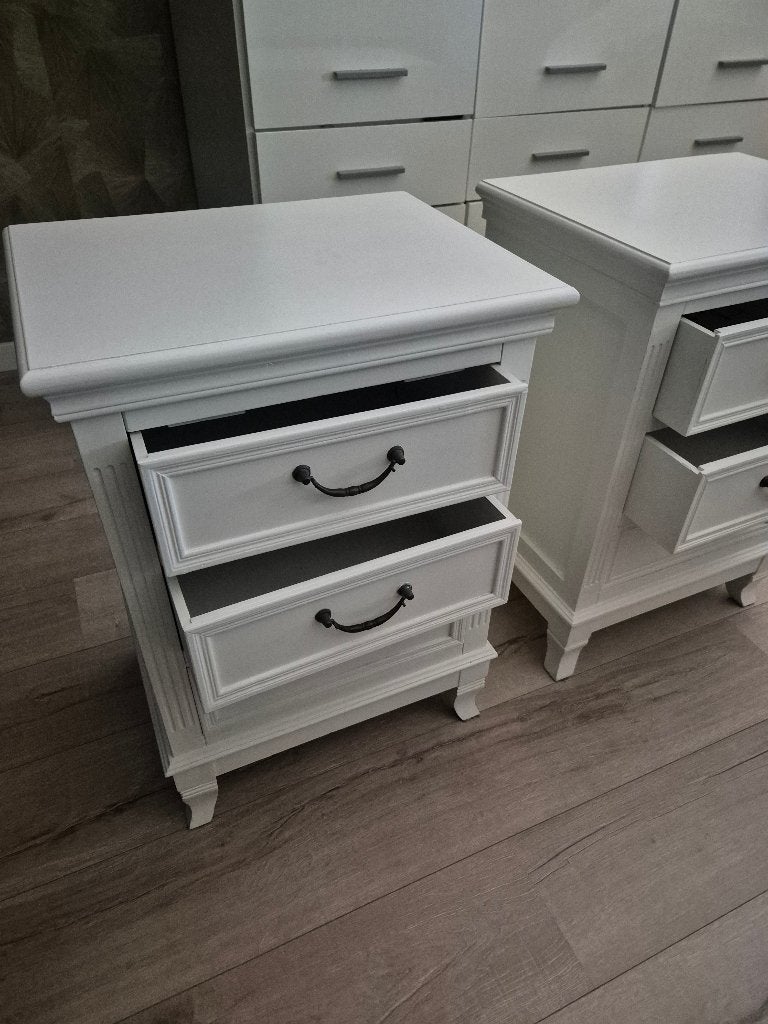 Nachtkastjes 2 stuks gebroken wit gebruikt, Ophalen, Gebruikt, 55 tot 70 cm, 45 tot 65 cm