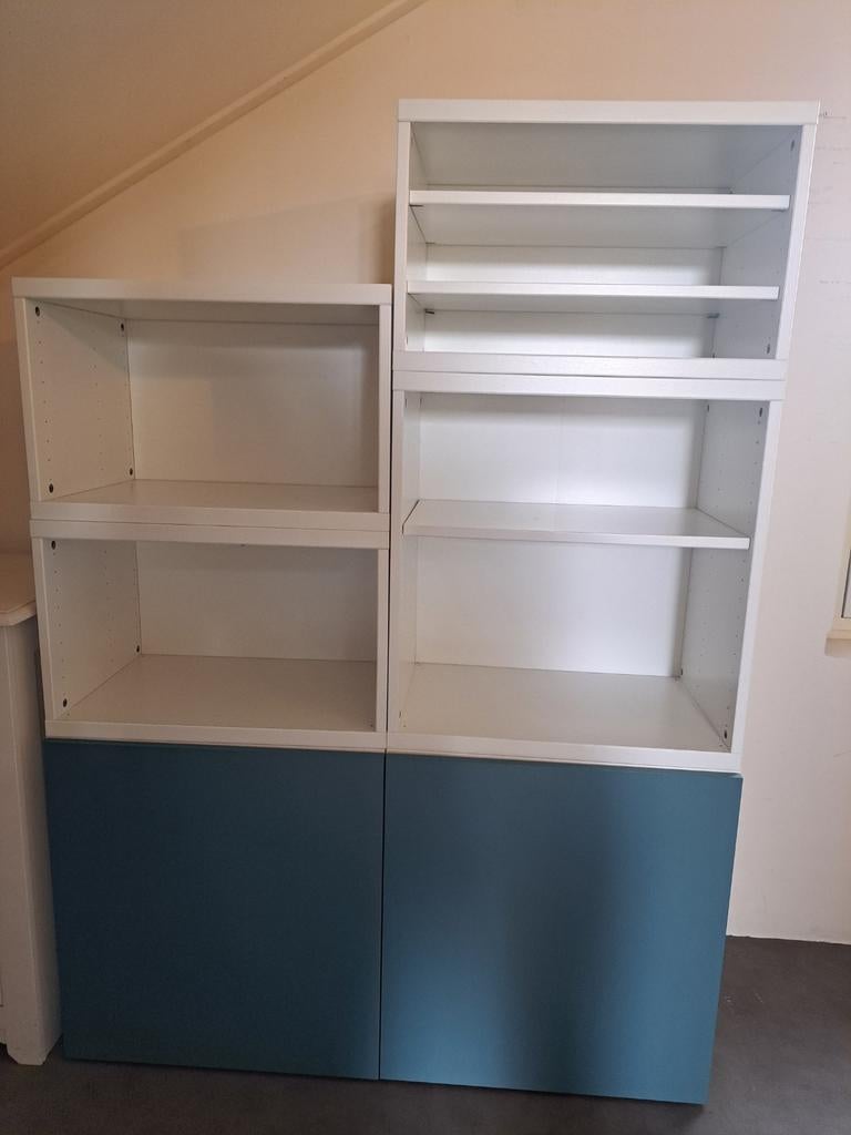 IKEA Besta kasten met turquoise deuren en planken, Huis en Inrichting, Kasten | Boekenkasten, Ophalen, Gebruikt, 50 tot 100 cm